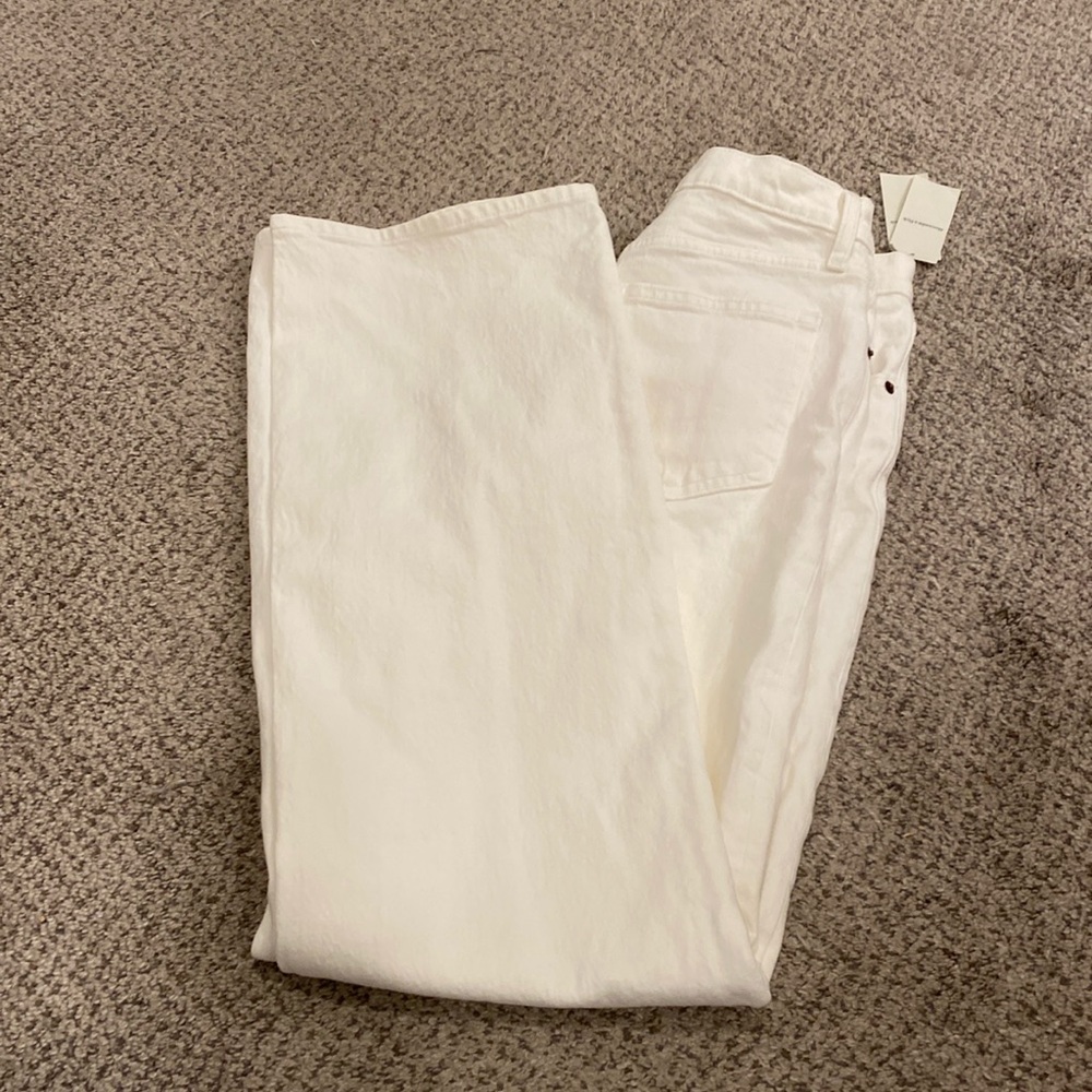 NWT Abercrombie High Rise White Jeans, 26 L